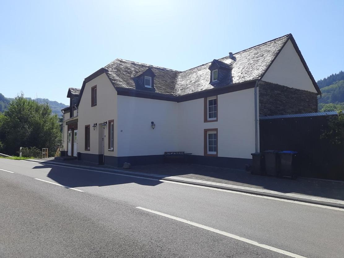 Livi'S Landhaus Neumagen-Dhron Buitenkant foto
